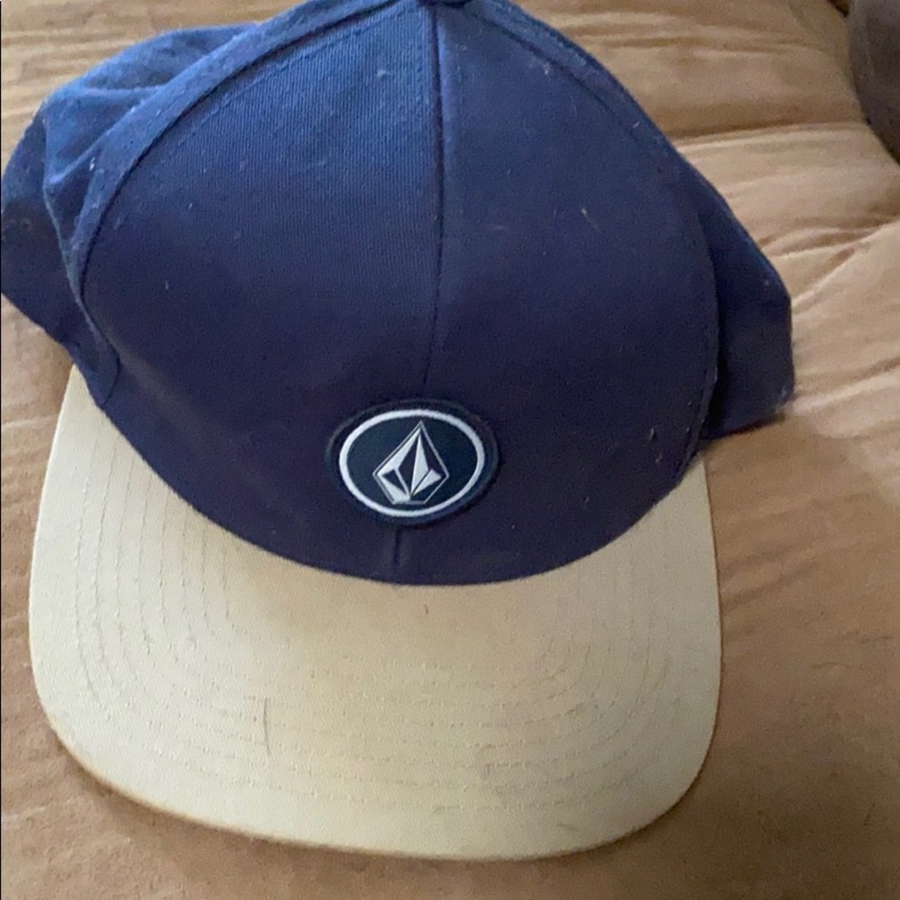 Volcom SnapBack hat